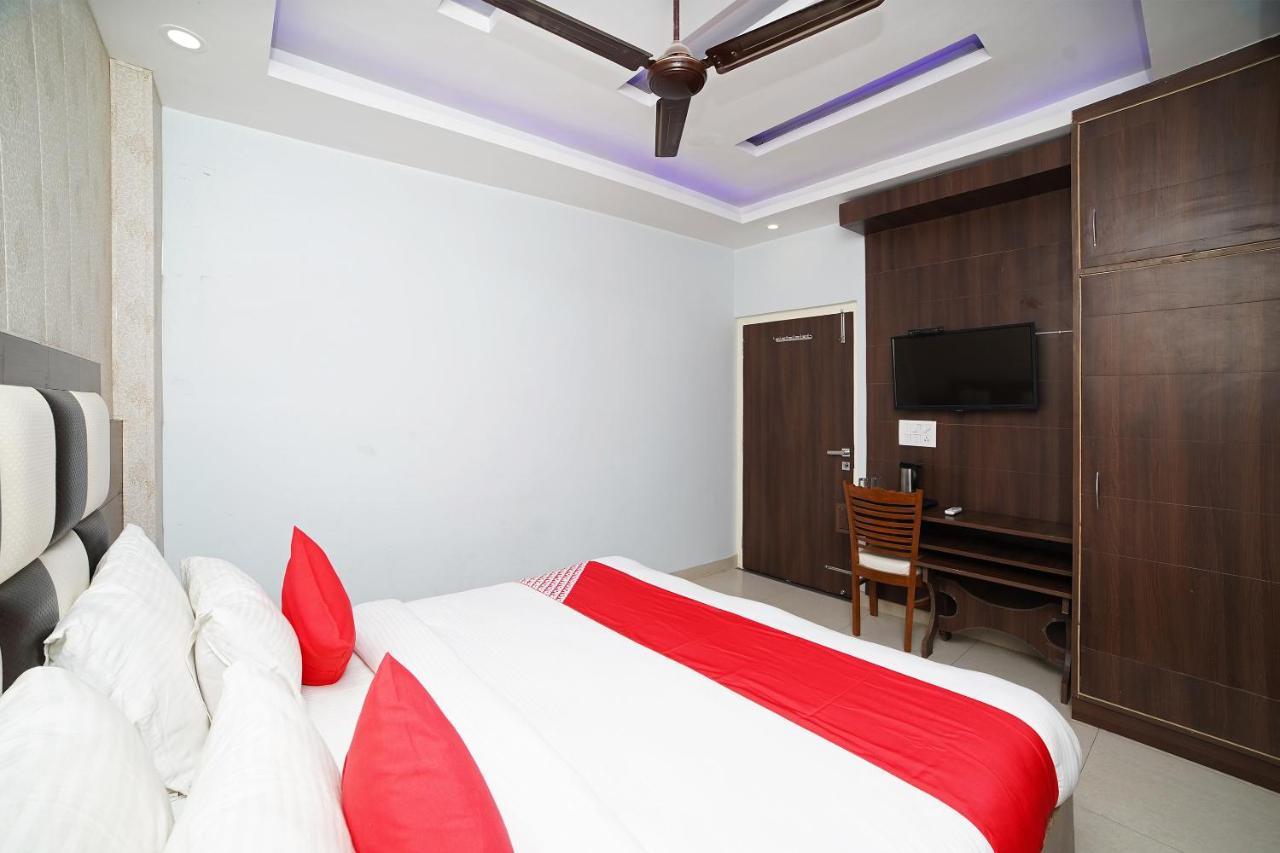 Oyo 39539 Hotel Vansh & Restaurant Kashipur Экстерьер фото